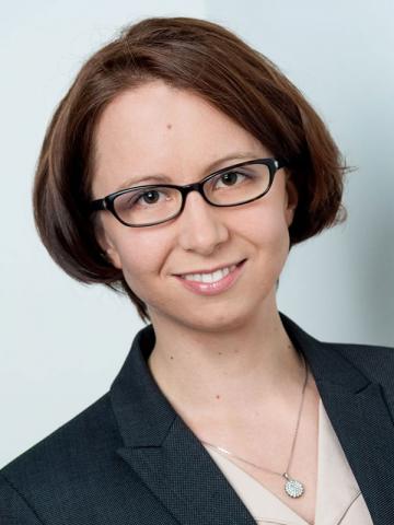 Ms. Dr. Stefanie Slaoui-Zirpins
